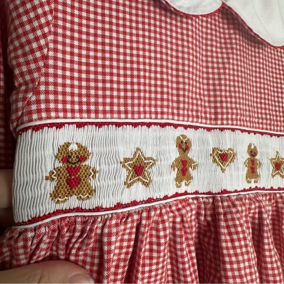 Anavini Collared Gingham Smocked/Embroidered Gingerbread Christmas Red Dress - Picture 4 of 10
